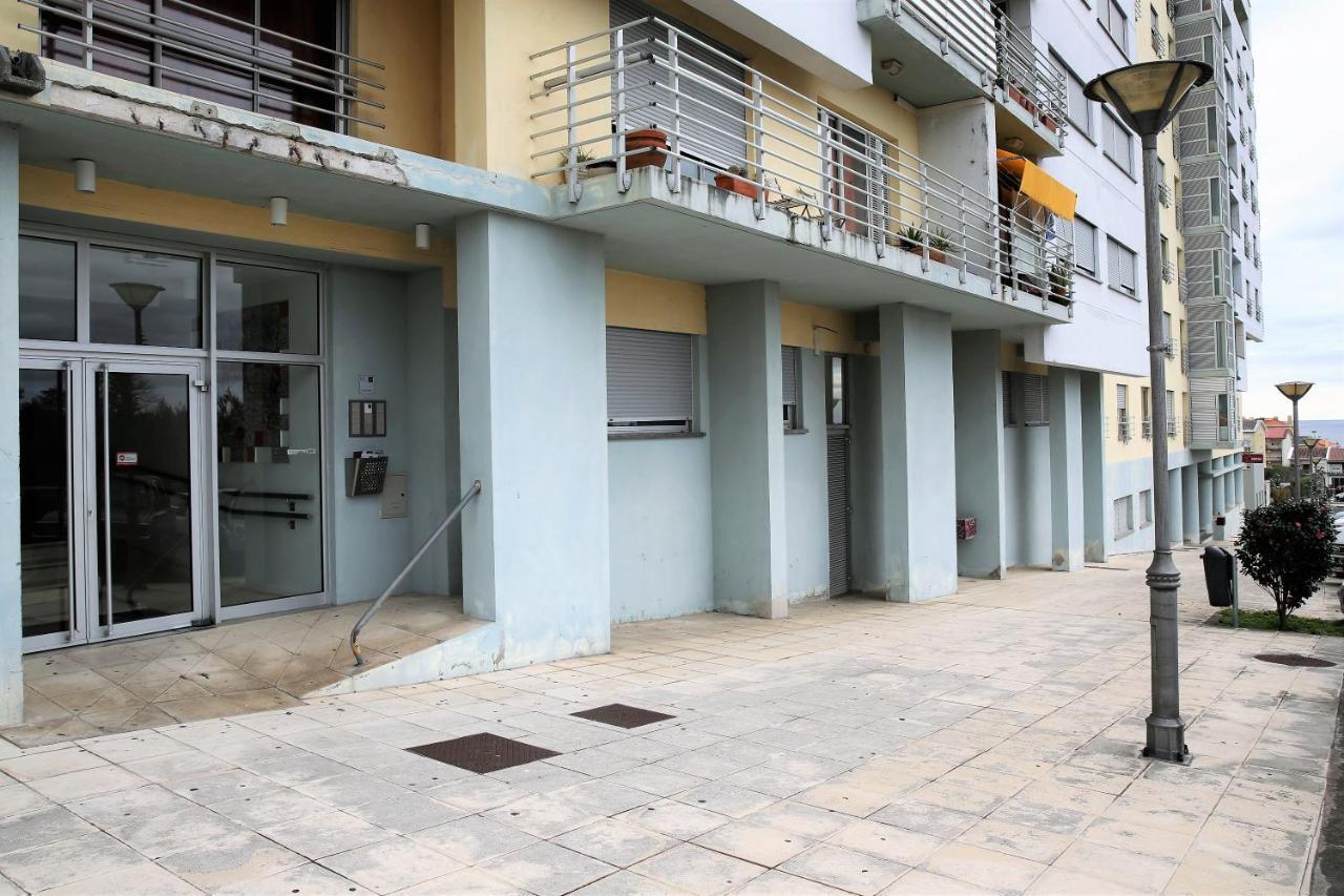 Apartamento Oceanus Apartment ปอนตาเดลกาดา ภายนอก รูปภาพ